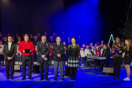 Božično novoletni koncert – v sliki 76